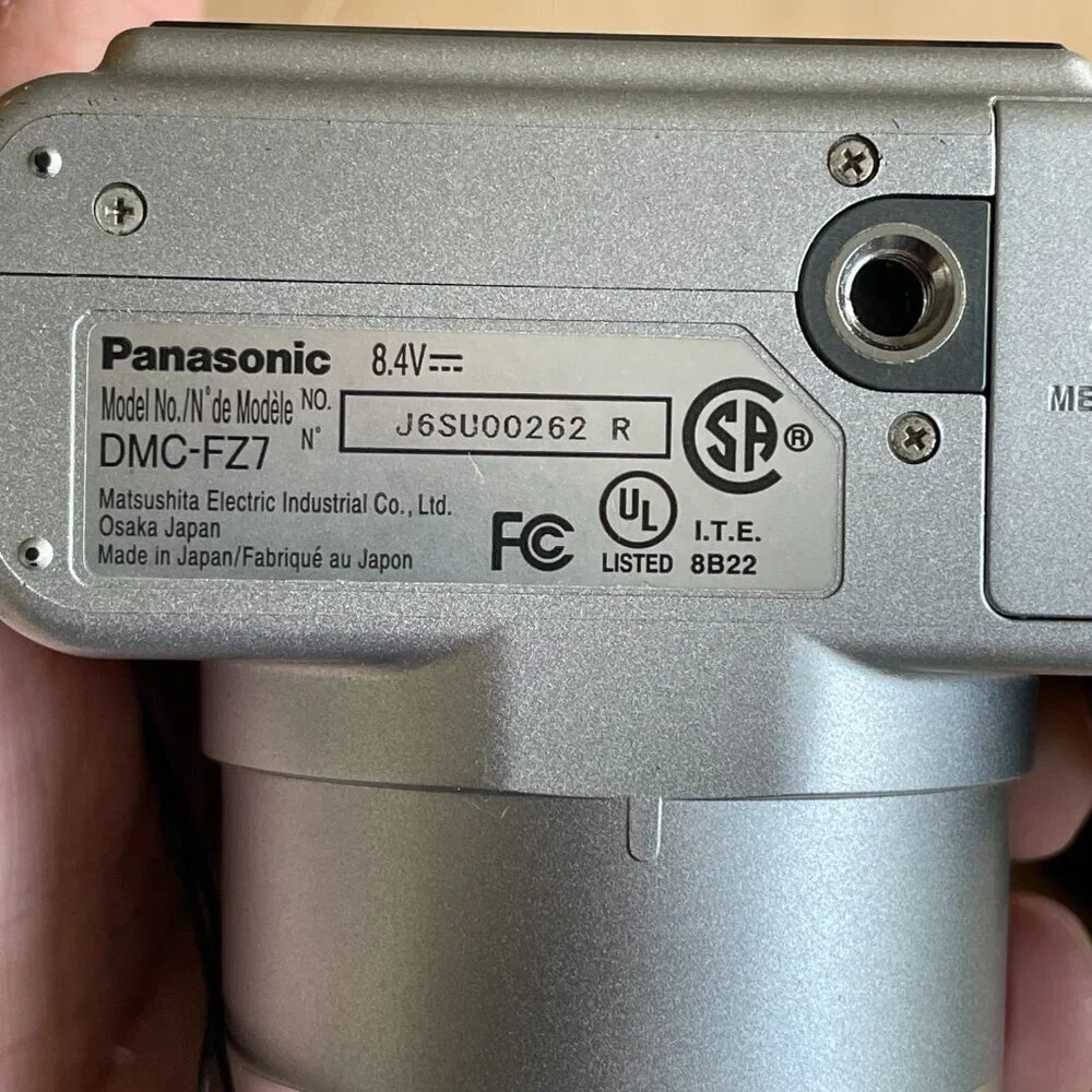Panasonic Lumix DMC-FZ7S‎ 6MP Digital Camera ,12x Optical Image Stabilized Zoom